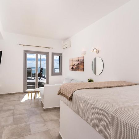 Enalion White Suites Oia Kültér fotó